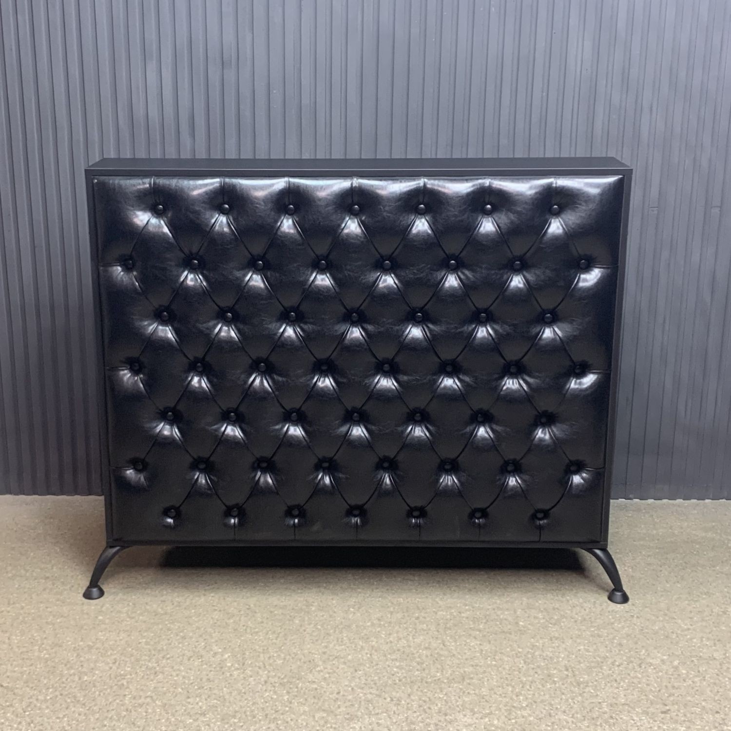 resepshen-modamo-premium-s-originalnoy-karetnoy-styazhkoy-demobrazec-1.jpg Ресепшен Модамо — изображение 1