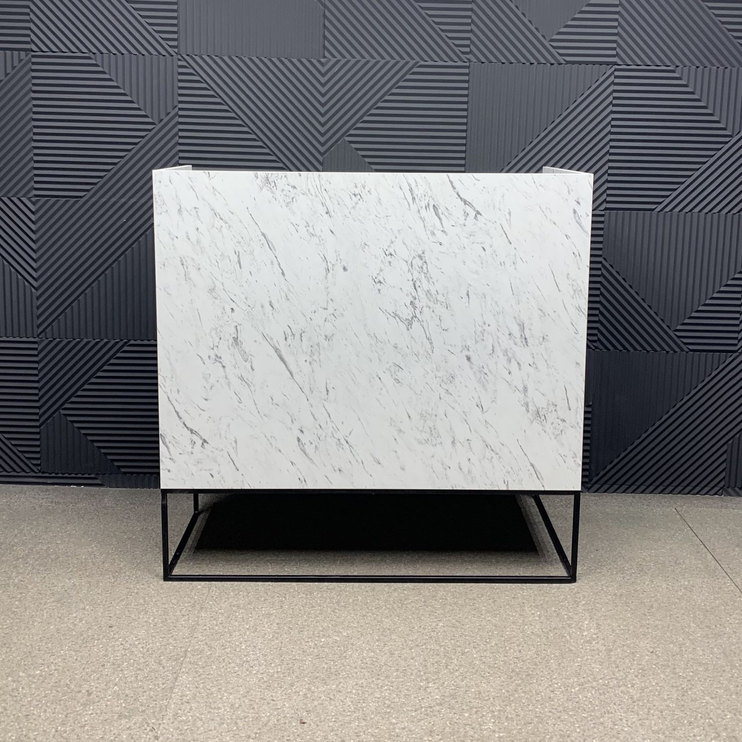 resepshen-richmond-loft-uglovoy_8-1.jpg Ресепшен Richmond Loft угловой — изображение 1